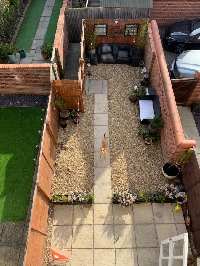Stylish 3 Bedroom Townhouse For 5 Guests, Set In The Medieval Grid With Off Street Parking Bury St. Edmunds 외부 사진